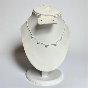 🍭5 for $20🍭 Claire’s Silver Tone Mini Crystal Heart Necklace CC